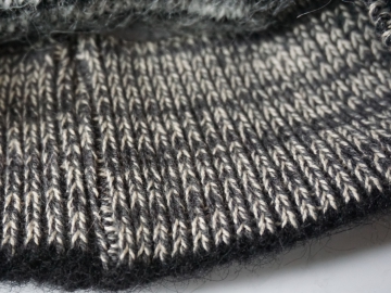 Isländische Strickmütze KID-085 - Grau / Schwarz