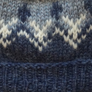 Bonnet de laine tricoté à la main - bleu