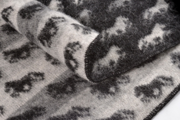 Couvre-lit en laine 032 - Cheval islandais - noir