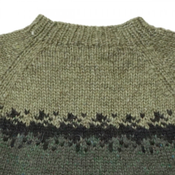 Handgestrickter Pullover - Wollpullover - grün / schwarz