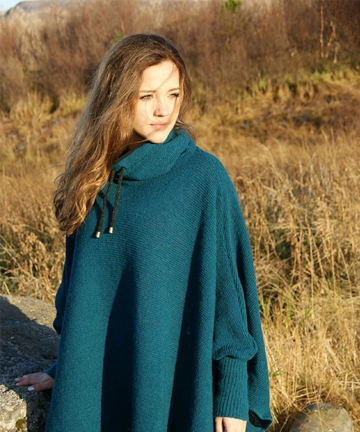 Womens Wool Poncho with collar - turquoise