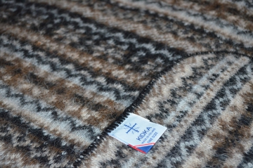 Icelandic Woolen Blanket 053 - Brown / Black