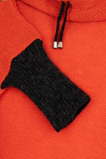 KIDKA 159 Poncho court en tricot - orange / noir