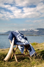 Alrún - Wolldecke - Stärke - marineblau